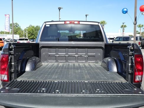 Used 2020 RAM 1500 Express w/ Express Value Package AWD/4WD image 8