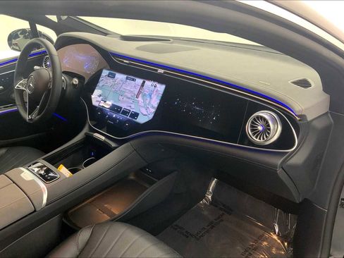 Certified 2023 Mercedes-Benz EQS 580 4MATIC Sedan image 10