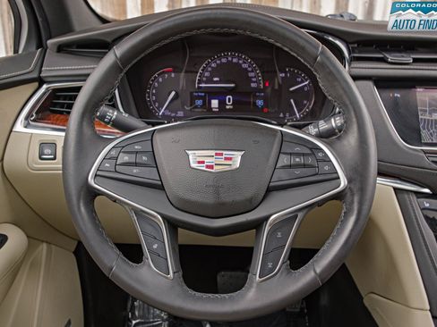 Used 2017 Cadillac XT5 Luxury AWD/4WD image 13