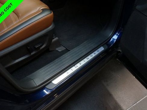 Used 2022 Nissan Pathfinder Platinum w/ Cargo Package image 65