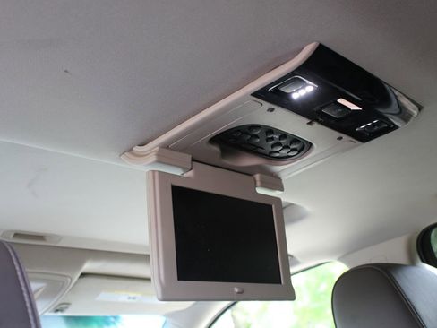 Used 2017 GMC Yukon Denali w/ Open Road Package image 37