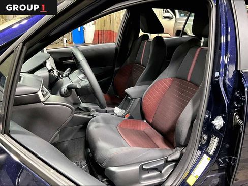 Used 2026 Toyota Corolla SE w/ SE Package image 8