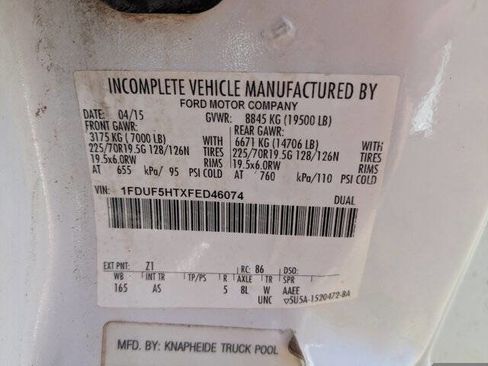 Used 2015 Ford F550 4x4 Regular Cab Super Duty image 31