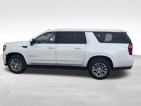 Used 2023 GMC Yukon XL Denali w/ Max Trailering Package AWD/4WD image 16