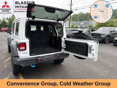 Used 2023 Jeep Wrangler Unlimited w/ Sun & Screen Package AWD/4WD image 14