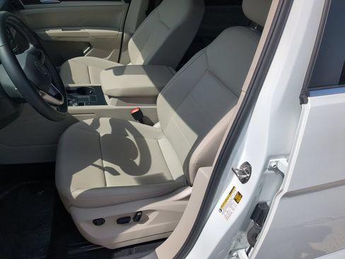 Certified 2023 Volkswagen Atlas SE FWD image 20