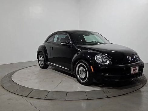 Used 2012 Volkswagen Beetle 2.5 image 7