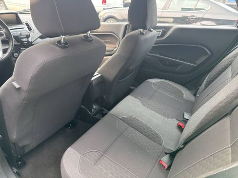 Used 2014 Ford Fiesta SE w/ Equipment Group 201A FWD image 18