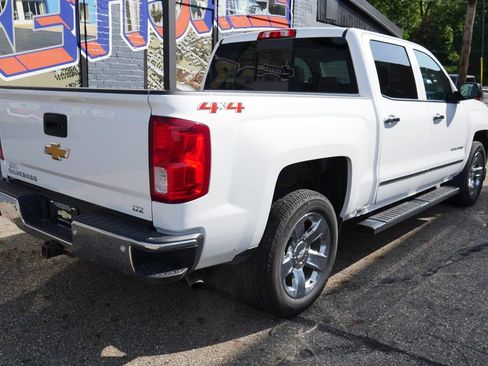 Used 2018 Chevrolet Silverado 1500 LTZ w/ Sport Package AWD/4WD image 17