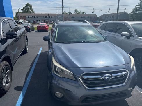 Used 2018 Subaru Outback 3.6R Limited AWD/4WD image 14