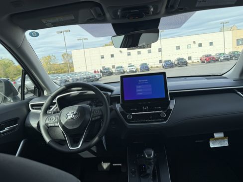 New 2026 Toyota Corolla Cross XLE image 24