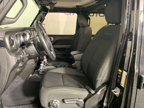 Used 2022 Jeep Wrangler Unlimited Sahara w/ LED Lighting Group image 16