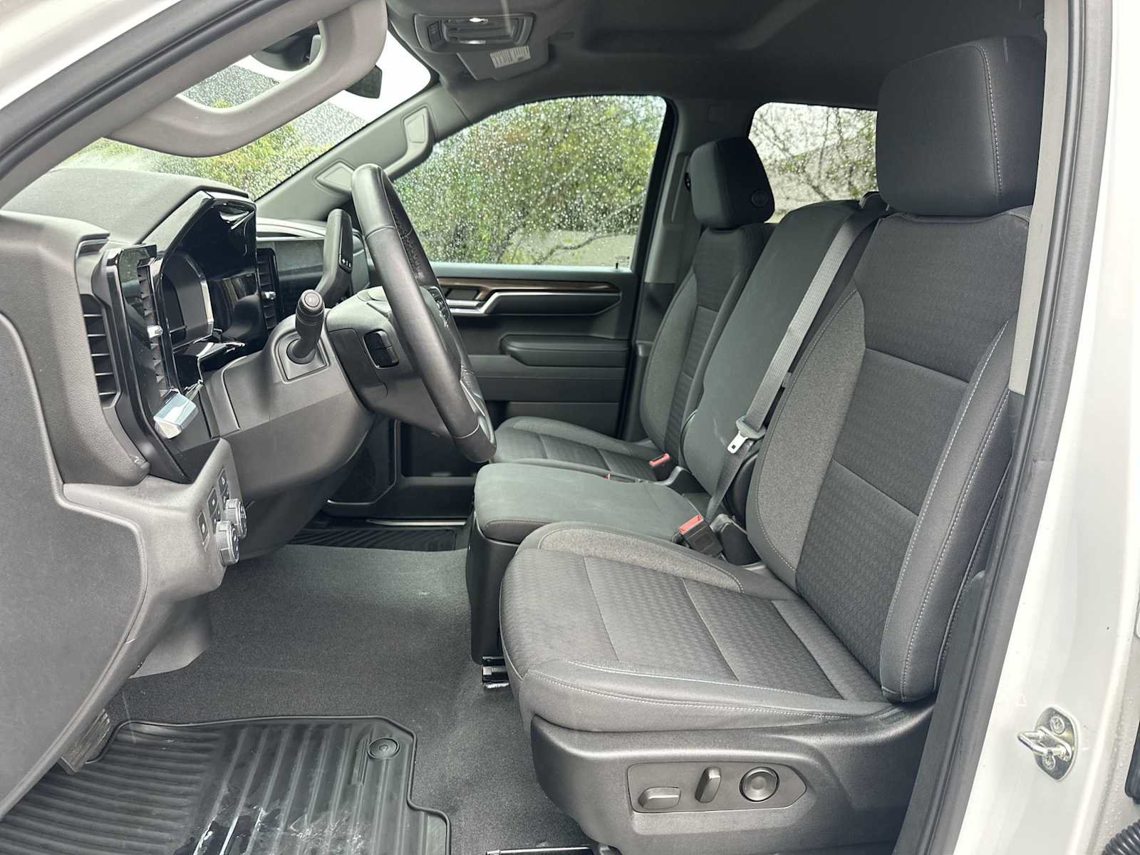 Used 2022 Chevrolet Silverado 1500 RST AWD/4WD image 15