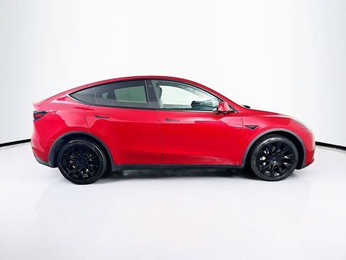 Used 2023 Tesla Model Y Long Range image 9