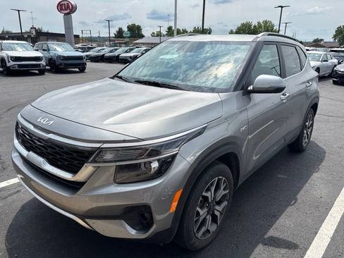 Used 2023 Kia Seltos EX AWD/4WD image 11