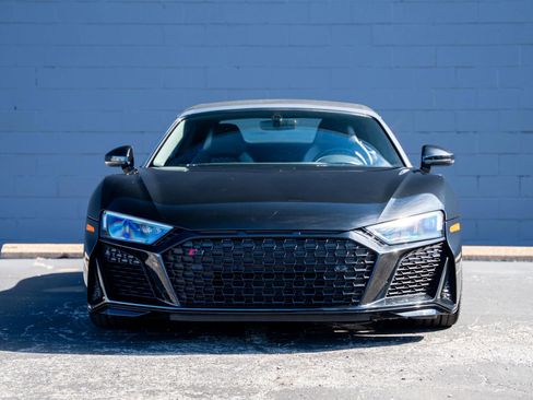 Used 2021 Audi R8 V10 w/ Premium Package image 7