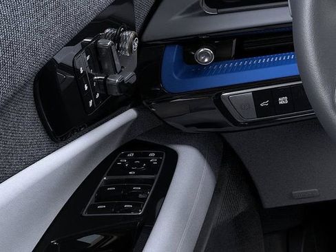 New 2025 Cadillac Optiq Sport 2 image 24