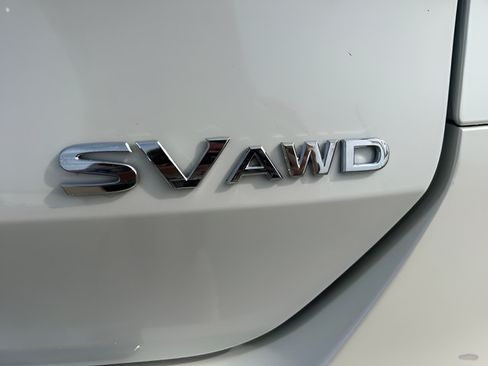 Used 2016 Nissan Rogue SV AWD/4WD image 26