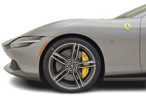 Used 2022 Ferrari Roma image 13