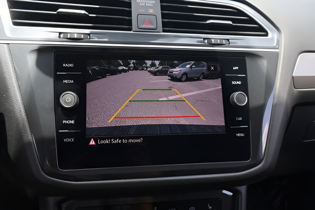 Certified 2025 Volkswagen Tiguan S AWD/4WD image 25