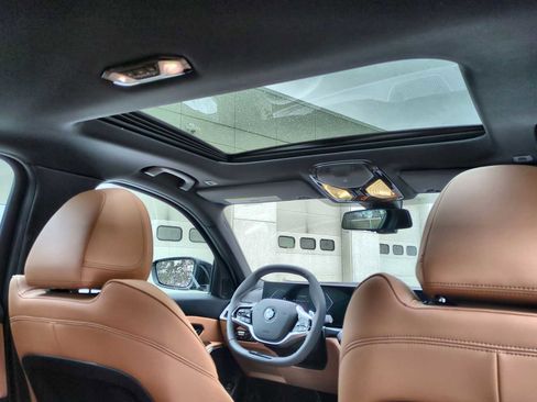 New 2026 BMW 330i xDrive Sedan w/ Premium Package AWD/4WD image 22