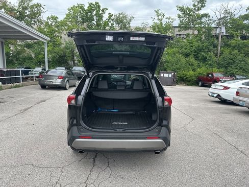 Used 2025 Toyota RAV4 Limited w/ Advanced Technology Package AWD/4WD image 7