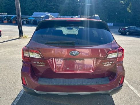 Used 2015 Subaru Outback 2.5i Limited AWD/4WD image 6