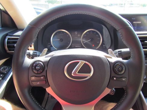 Used 2014 Lexus IS 250 RWD image 21