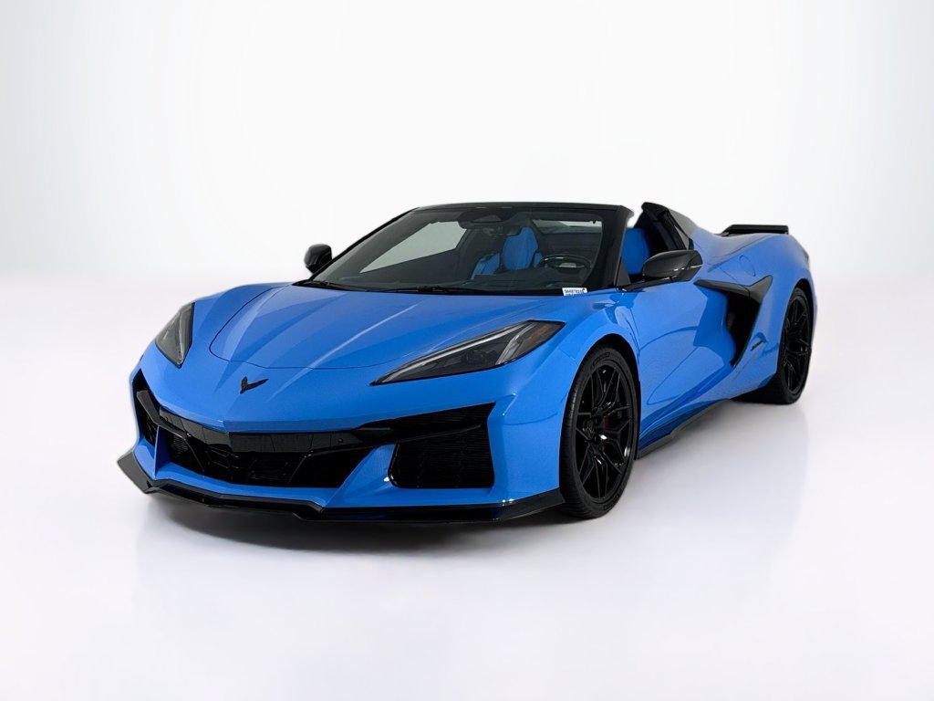 Used 2025 Chevrolet Corvette Z06 w/ Stealth Interior Trim Package RWD image 26