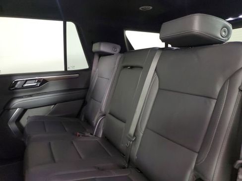 Used 2025 Chevrolet Tahoe Z71 image 13