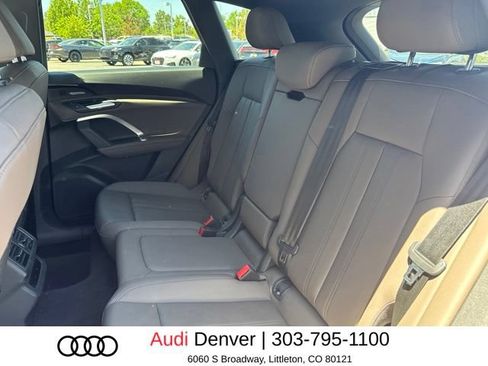 Used 2025 Audi Q5 Premium Plus w/ Premium Plus AWD/4WD image 14