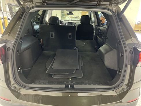 Used 2023 Chevrolet Equinox LT image 25