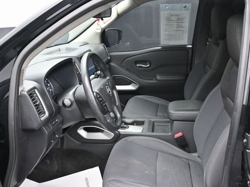 Used 2023 Nissan Frontier SV w/ Tow Package image 14