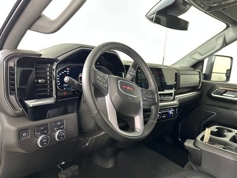 Used 2025 GMC Sierra 2500 SLE w/ SLE Value Package; image 13