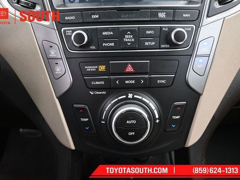 Used 2018 Hyundai Santa Fe Sport w/ 2.4L Tech Package 04 FWD image 17