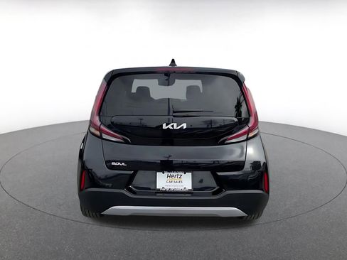 Used 2025 Kia Soul LX w/ LX Technology Package image 12