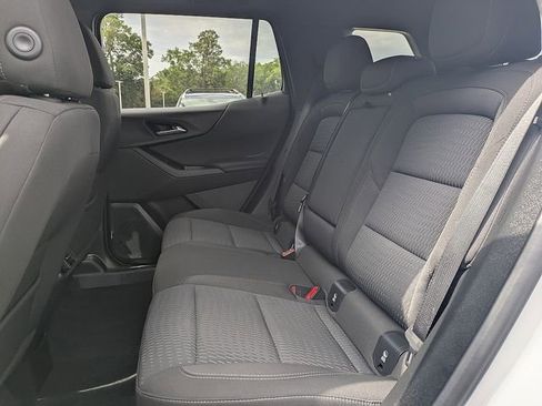 Used 2025 Chevrolet Equinox LT FWD image 13