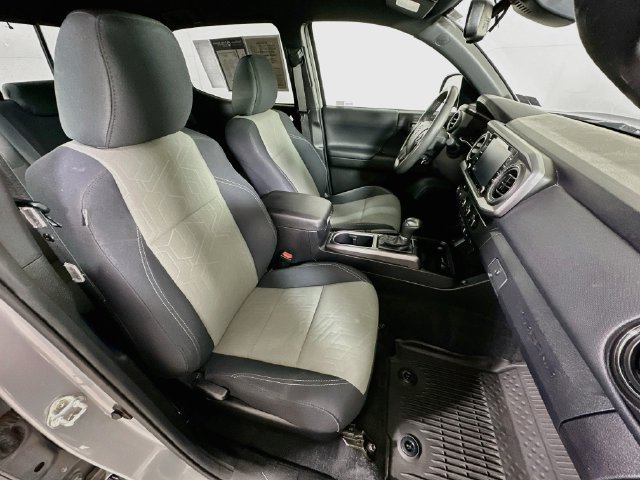 Used 2021 Toyota Tacoma TRD Sport w/ Technology Package AWD/4WD image 30