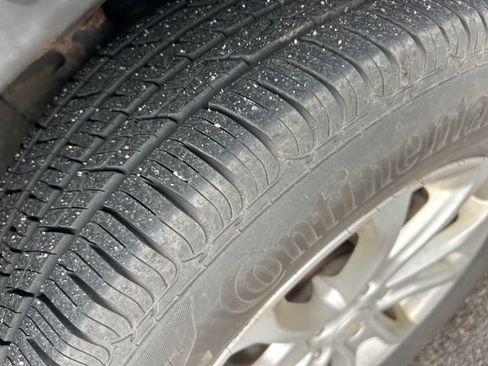 Used 2018 Chevrolet Equinox LT AWD/4WD image 4