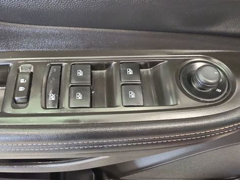 Used 2015 Buick Encore Convenience FWD image 16