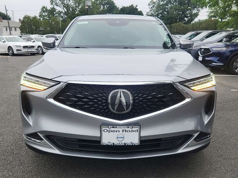 Used 2023 Acura MDX SH-AWD image 2
