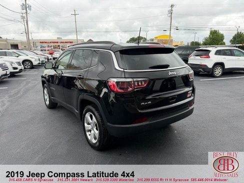 Used 2019 Jeep Compass Latitude w/ Popular Equipment Group AWD/4WD image 5