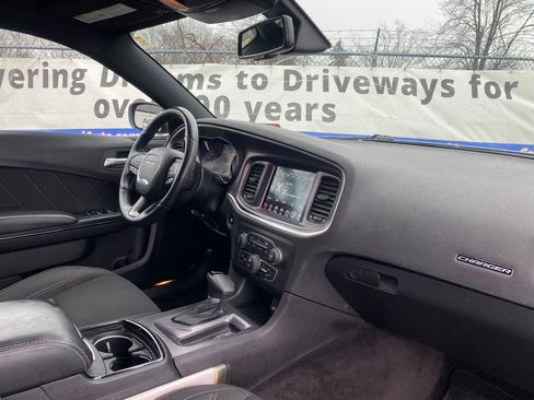 Used 2018 Dodge Charger GT w/ Blacktop Package image 18