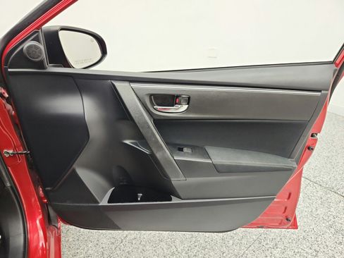Used 2017 Toyota Corolla LE FWD image 20
