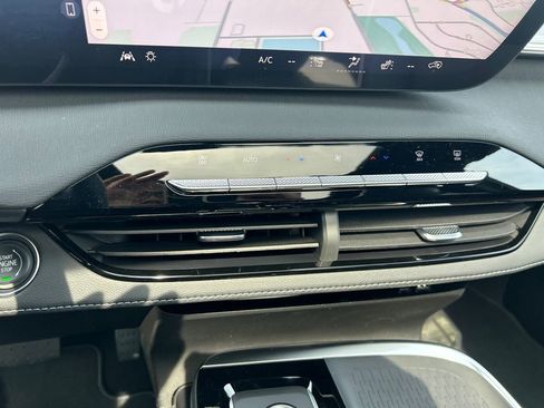 New 2026 Buick Enclave Preferred w/ Power Package AWD/4WD image 27