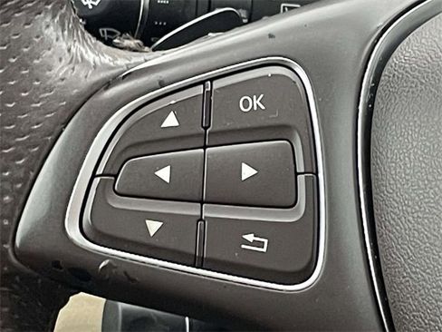 Used 2018 Mercedes-Benz GLE 350 image 23