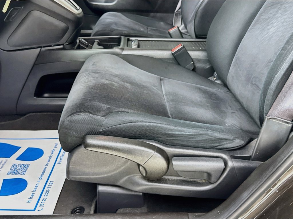 Used 2013 Honda CR-V LX image 21