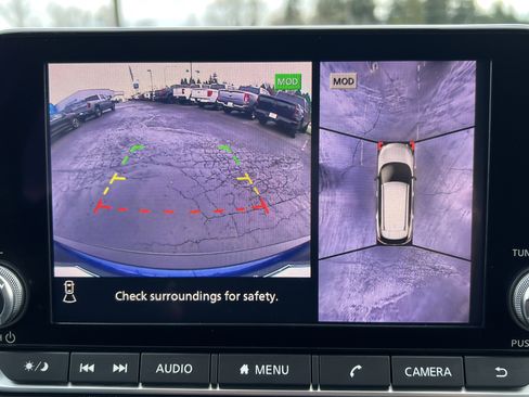 Used 2021 Nissan Rogue SV image 12