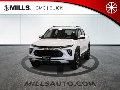 Used 2026 Chevrolet TrailBlazer LT w/ Convenience Package AWD/4WD image 1