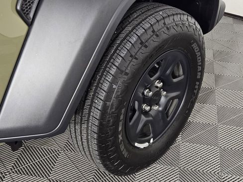 Used 2026 Jeep Wrangler Sport AWD/4WD image 6